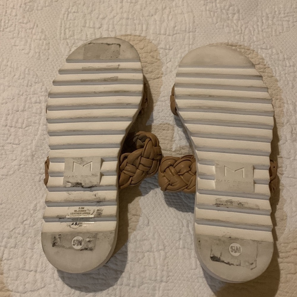 Marc Fisher Jaimee flat Espadrille. 5.5. - Picture 3 of 13